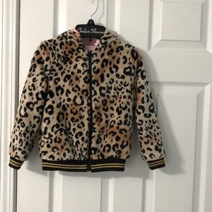 Size 4/5 Animal print jacket with hood
